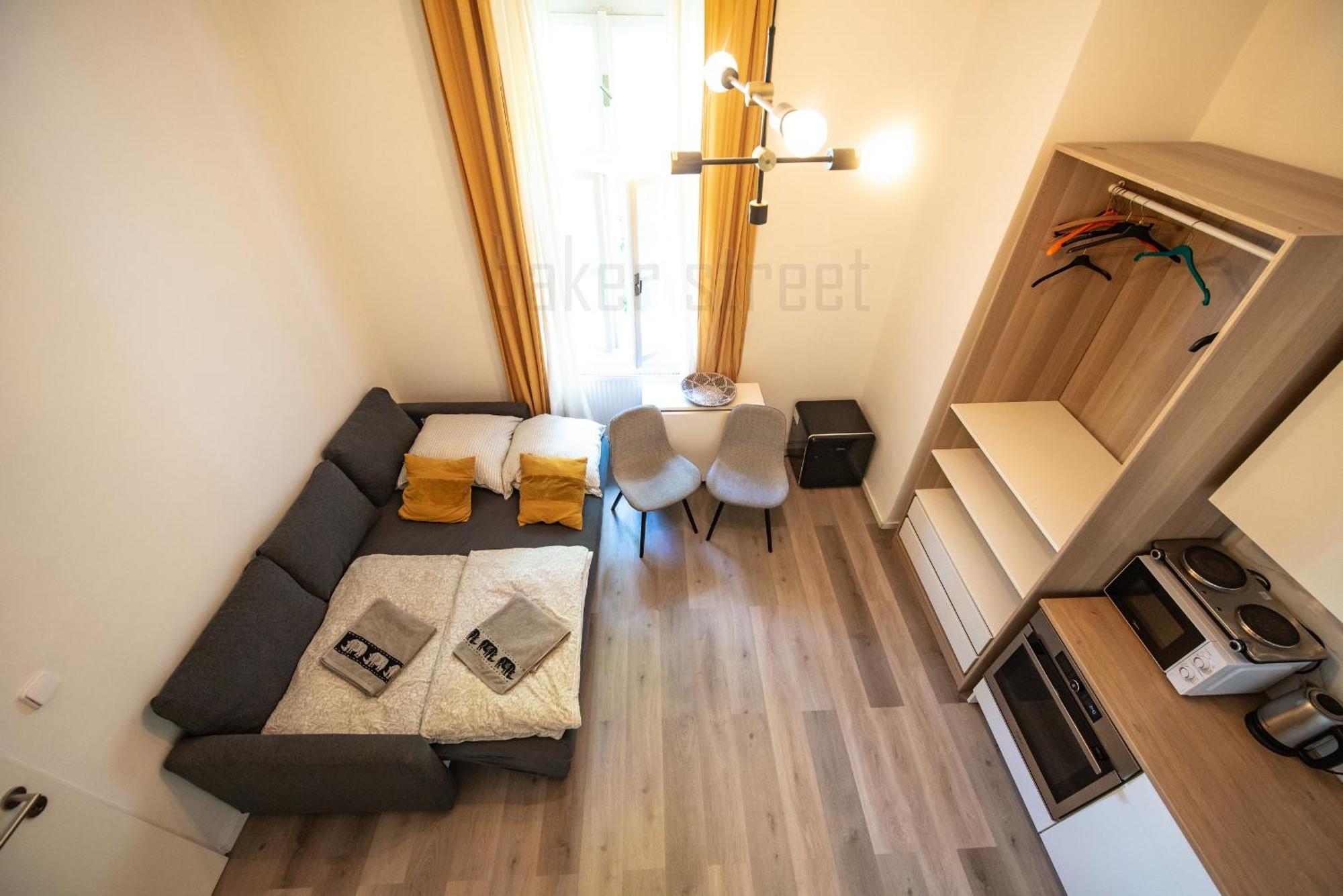 Storey Apartment Close To Metro Palmovka Prague Luaran gambar