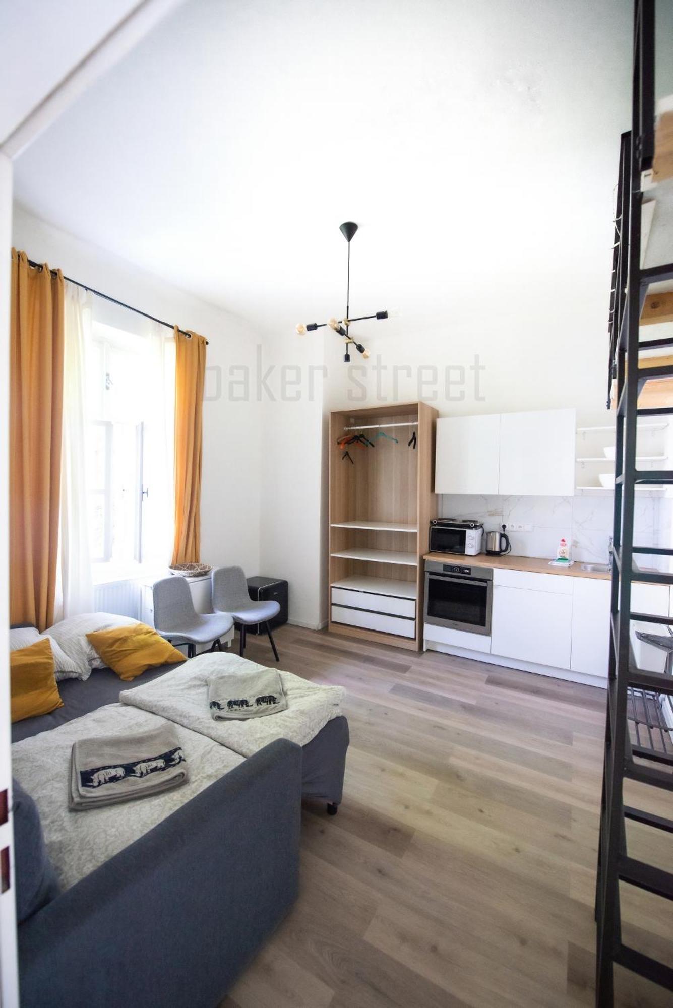 Storey Apartment Close To Metro Palmovka Prague Luaran gambar